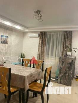 Дом 240м², 2-этажный, участок 6 сот.  