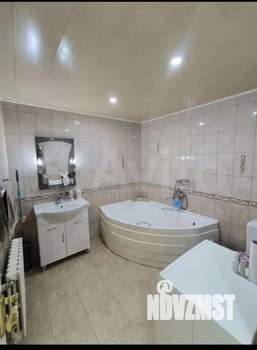 Дом 197м², 2-этажный, участок 4 сот.  