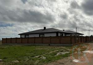 Дом 178м², 1-этажный, участок 6 сот.  