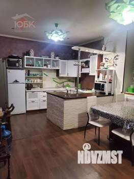 Дом 380м², 3-этажный, участок 3 сот.  