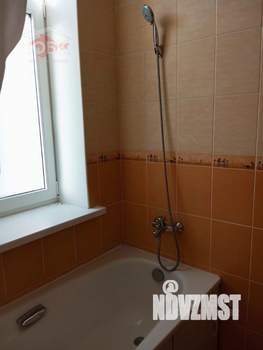 Коттедж 196м&sup2;, 2-этажный, участок 4 сот.  