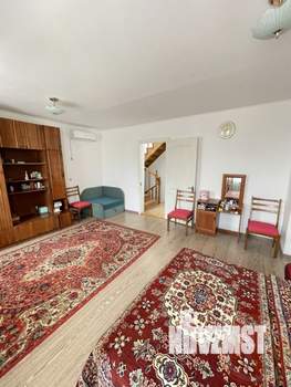 Дом 202м&sup2;, 2-этажный, участок 6 сот.  