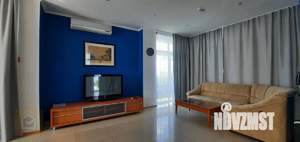 Коттедж 240м², 2-этажный, участок 2 сот.  