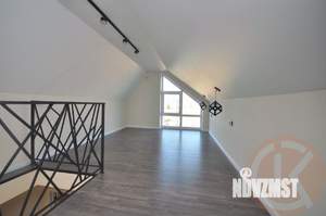 Дом 78м², 3-этажный, участок 1 сот.  