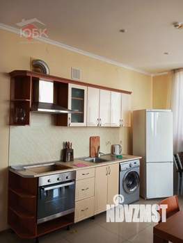 Коттедж 240м², 2-этажный, участок 4 сот.  