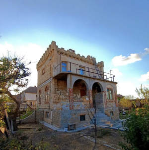 Дача 240м&sup2;, 3-этажный, участок 6 сот.  