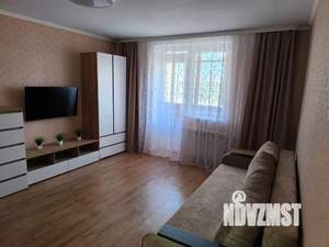1-к квартира, посуточно, 35м2, 4/9 этаж