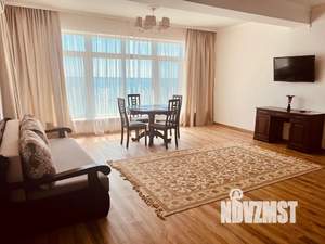 1-к квартира, посуточно, 68м2, 3/5 этаж