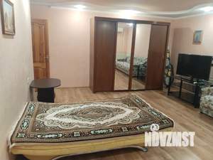 1-к квартира, посуточно, 48м2, 3/5 этаж