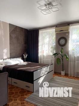 1-к квартира, посуточно, 60м2, 1/2 этаж