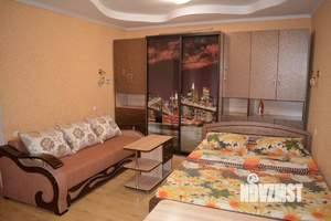 3-к квартира, посуточно, 60м2, 1/1 этаж