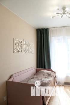 1-к квартира, посуточно, 38м2, 4/5 этаж