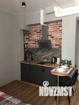 Студия квартира, посуточно, 18м2, 1/6 этаж