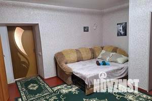2-к квартира, посуточно, 47м2, 1/1 этаж
