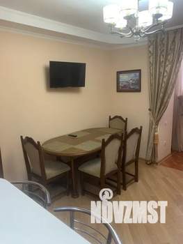 1-к квартира, посуточно, 42м2, 1/10 этаж