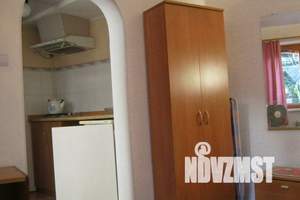 1-к квартира, посуточно, 16м2, 1/1 этаж