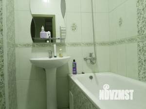 1-к квартира, посуточно, 39м2, 3/9 этаж