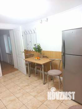 2-к квартира, посуточно, 50м2, 1/1 этаж