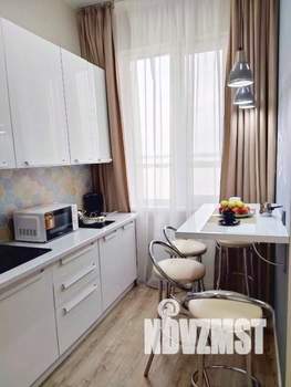 1-к квартира, посуточно, 49м2, 1/1 этаж