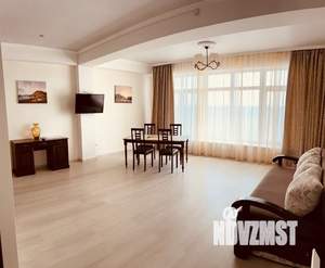 1-к квартира, посуточно, 68м2, 3/5 этаж