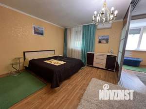 3-к квартира, посуточно, 100м2, 2/4 этаж