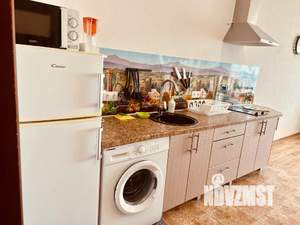 1-к квартира, посуточно, 68м2, 3/5 этаж