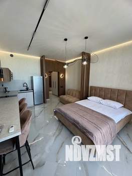 Студия квартира, посуточно, 40м2, 7/10 этаж