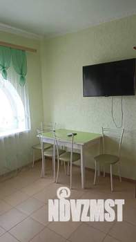 2-к квартира, посуточно, 45м2, -1/3 этаж
