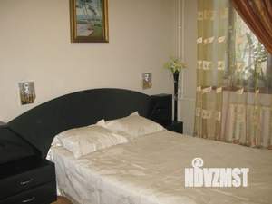 3-к квартира, посуточно, 65м2, 1/3 этаж