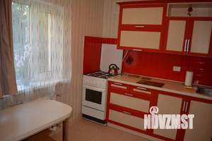 2-к квартира, посуточно, 50м2, 1/2 этаж