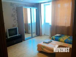 1-к квартира, посуточно, 40м2, 1/10 этаж