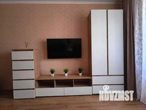 1-к квартира, посуточно, 35м2, 4/9 этаж