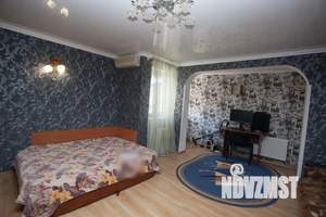 1-к квартира, посуточно, 50м2, 1/2 этаж