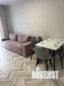 1-к квартира, посуточно, 37м2, 1/1 этаж