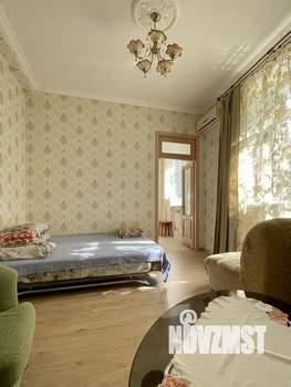 2-к квартира, посуточно, 42м2, 1/2 этаж