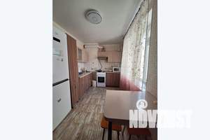1-к квартира, посуточно, 37м2, 4/9 этаж