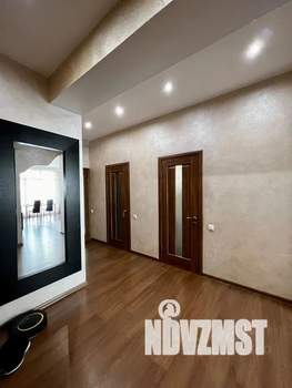 2-к квартира, посуточно, 82м2, 2/5 этаж