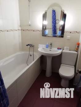 Студия квартира, посуточно, 38м2, 1/2 этаж