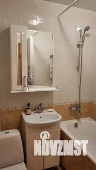 1-к квартира, посуточно, 38м2, 3/9 этаж