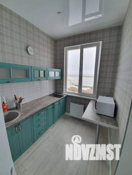 Студия квартира, посуточно, 43м2, 6/9 этаж