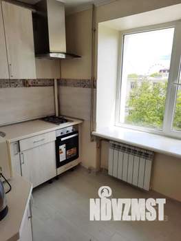 1-к квартира, посуточно, 40м2, 4/9 этаж