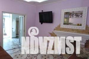 2-к квартира, посуточно, 40м2, 1/2 этаж