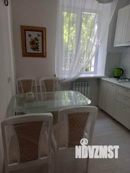 1-к квартира, посуточно, 38м2, 1/3 этаж