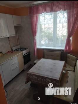 2-к квартира, посуточно, 47м2, 5/5 этаж