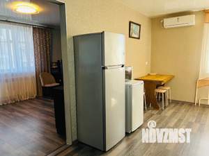 Студия квартира, посуточно, 40м2, 5/5 этаж