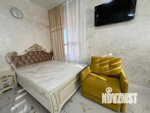 Студия квартира, посуточно, 39м2, 1/10 этаж
