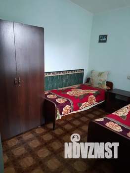 2-к квартира, посуточно, 45м2, -1/2 этаж