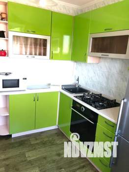 1-к квартира, посуточно, 40м2, 6/9 этаж