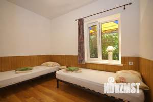 3-к квартира, посуточно, 80м2, 2/2 этаж