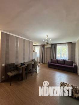 3-к квартира, посуточно, 55м2, 1/5 этаж